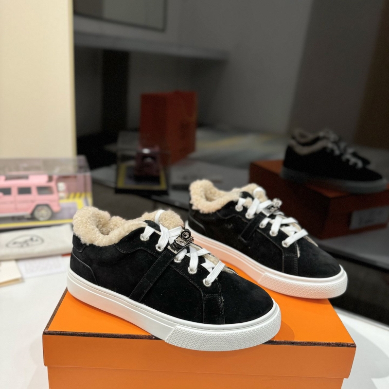 H**mes sneakers
